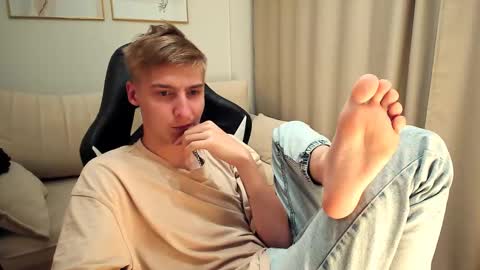 Adam online show from September 27, 9:01 pm