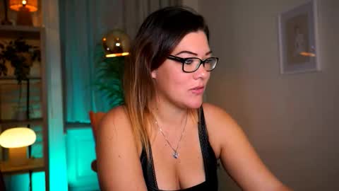 Tamara online show from November 3, 5:14 pm