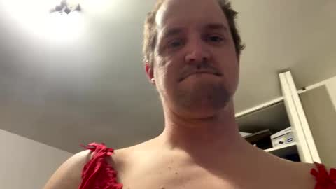 mrsissy812575 online show from March 23, 9:42 pm