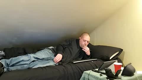 mrxhere online show from December 7, 3:47 pm