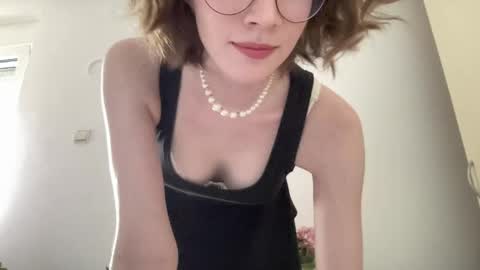 ms_christiana online show from June 5, 2:44 pm