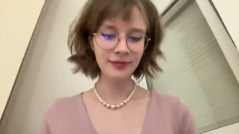 ms_christiana online show from May 5, 9:31 pm