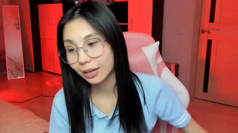 ms_emily_ online show from January 31, 9:56 pm