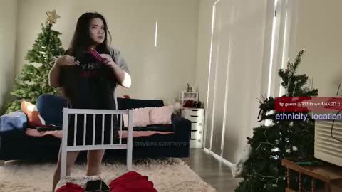 R o r i  SnapChat heyroriv2 wednesday - sunday Noon oclock mountain - 5pm mountain online show from January 17, 3:32 pm