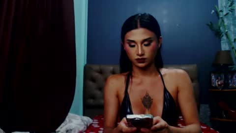 Thea online show from November 11, 11:56 am