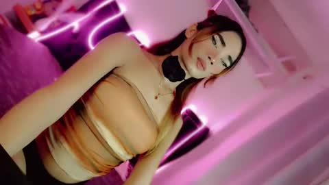 mscherry_ online show from February 4, 5:28 pm