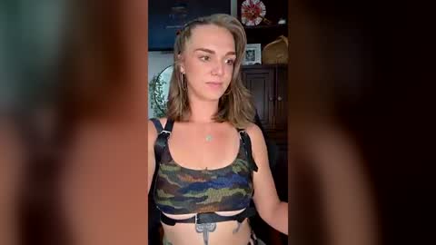 MsThick online show from July 2, 5:07 pm