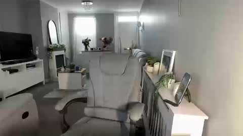 mtb1697 online show from March 12, 9:02 am