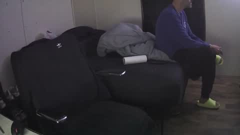 Muffdiver online show from February 11, 2:37 am