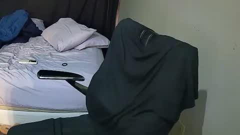 Muffdiver online show from February 24, 11:43 am