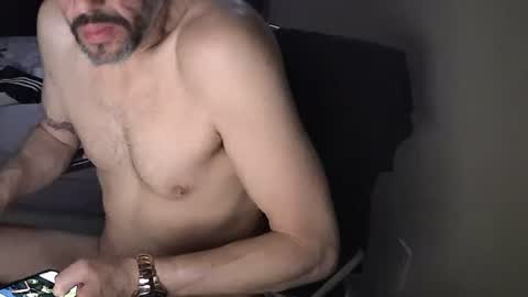 Muffdiver online show from February 15, 9:49 am