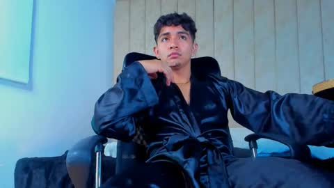 muichiro tokito1 online show from February 15, 7:27 am