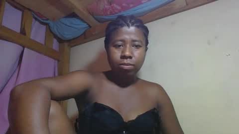 murielleee online show from March 30, 10:37 am