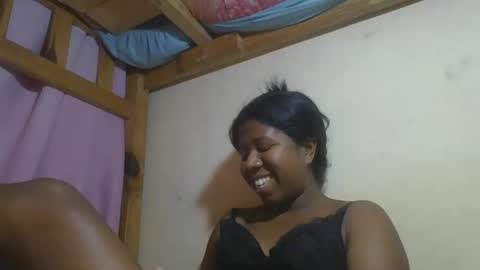 murielleee online show from March 25, 8:32 am