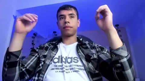 muscle scott online show from February 17, 7:24 pm