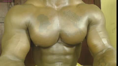 musclegod23 online show from November 10, 5:38 pm