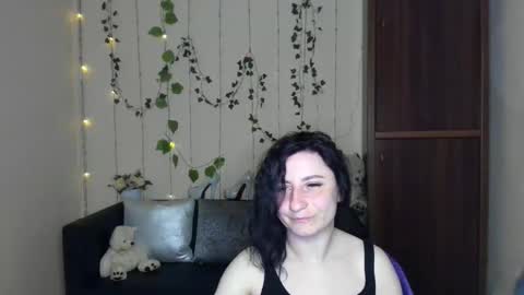 Jeneva online show from May 30, 6:06 pm