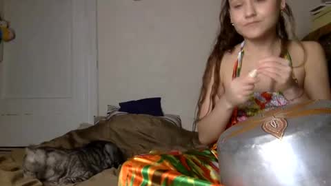 Snapshot of muse_online chatting on December 3, 10:34 pm Muse Ali online show from December 3, 10:34 pm