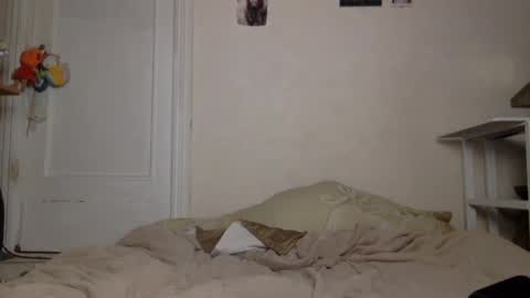 Snapshot of muse_online chatting on December 2, 10:46 am Muse Ali online show from December 2, 10:46 am