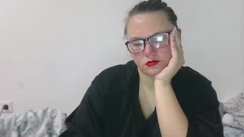 musechic_wild online show from February 7, 10:46 pm