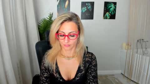 Diana online show from December 4, 11:21 am