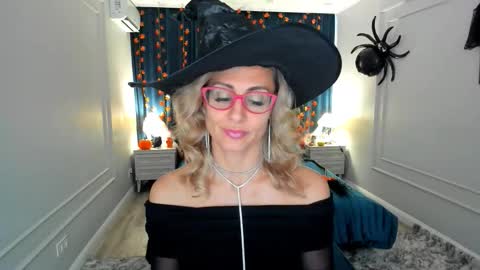 Diana online show from October 31, 11:54 am