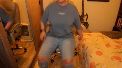 VALENTINA Luna  online show from October 18, 4:05 am