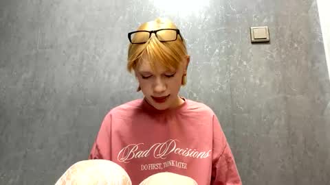 Polik   online show from November 23, 8:07 pm