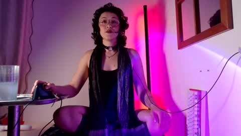 Mx. Anouk Divine online show from February 15, 4:59 am