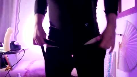 Mx. Anouk Divine online show from February 22, 5:22 am