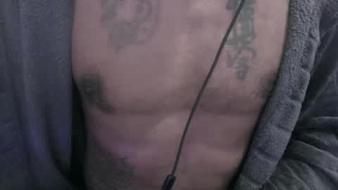 Snapshot of my432687 chatting on December 11, 12:12 am my432687 online show from December 11, 12:12 am