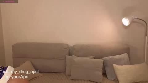 April online show from January 8, 8:25 pm