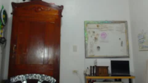     sara      i know you love me xoxox     online show from March 24, 3:23 am