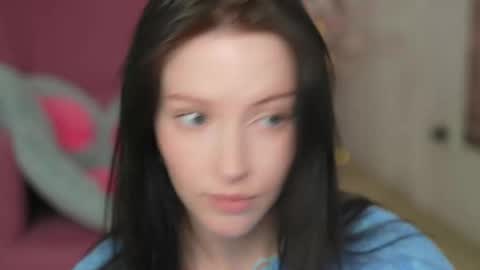 STELLA online show from November 17, 6:43 pm