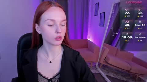 Mia online show from February 10, 9:51 pm