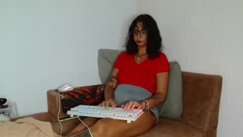 myamillor online show from March 14, 8:24 pm