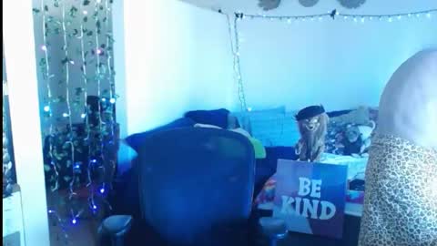 LA MARIPOSA DE MARICOPA online show from February 23, 4:02 pm