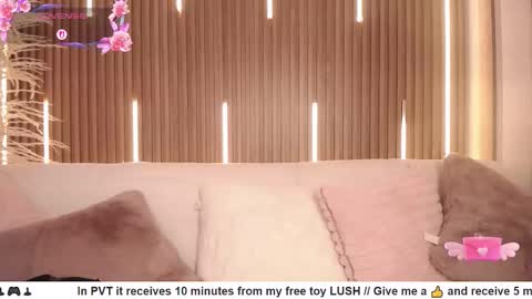Snapshot of myladreams_ chatting on September 20, 3:53 am Myla  online show from September 20, 3:53 am