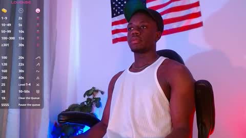 Snapshot of mylowallacee chatting on October 16, 7:46 pm Mylo Wallace online show from October 16, 7:46 pm