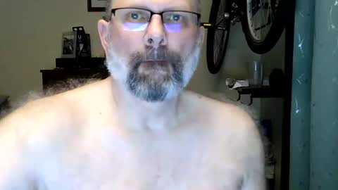 Just hanging out - No pressure online show from March 18, 6:52 am