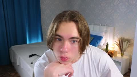 Mickey online show from January 5, 6:24 pm