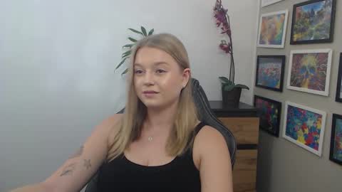 Erica online show from October 6, 8:21 am