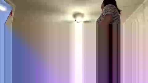 Snapshot of mysterygal0901 chatting on October 26, 2:34 am mysterygal0901 online show from October 26, 2:34 am