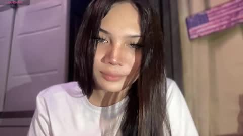 UR GIRL NEXTDOOR online show from February 22, 12:41 pm