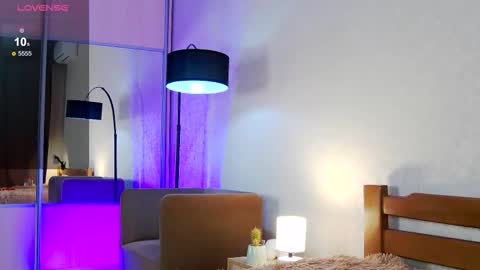 Angeline online show from October 28, 6:09 pm