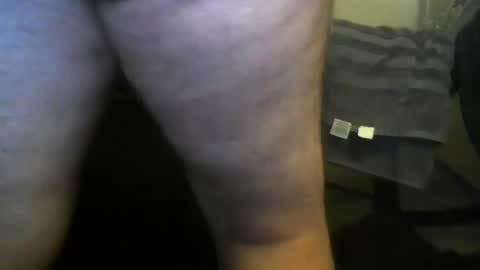 Snapshot of n702530 chatting on October 9, 5:24 am n702530 online show from October 9, 5:24 am