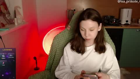 Vanessa and Julia  online show from April 7, 5:15 pm