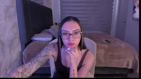 anny online show from April 5, 7:55 pm