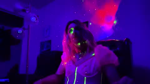 nadia_crivello online show from December 14, 7:47 am