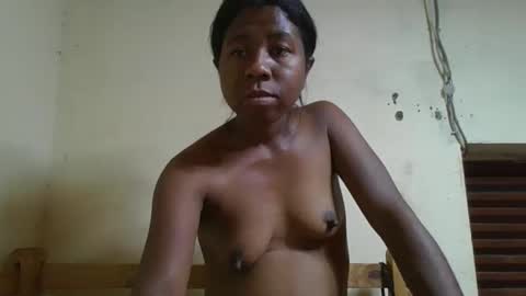 nadiasando online show from November 20, 4:26 pm